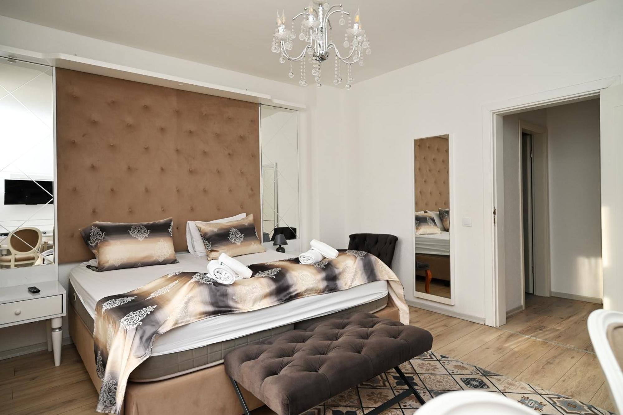 Ferienwohnung&Aparts By Kispet Group Hotels In Oberhausen Oberhausen  Eksteriør billede