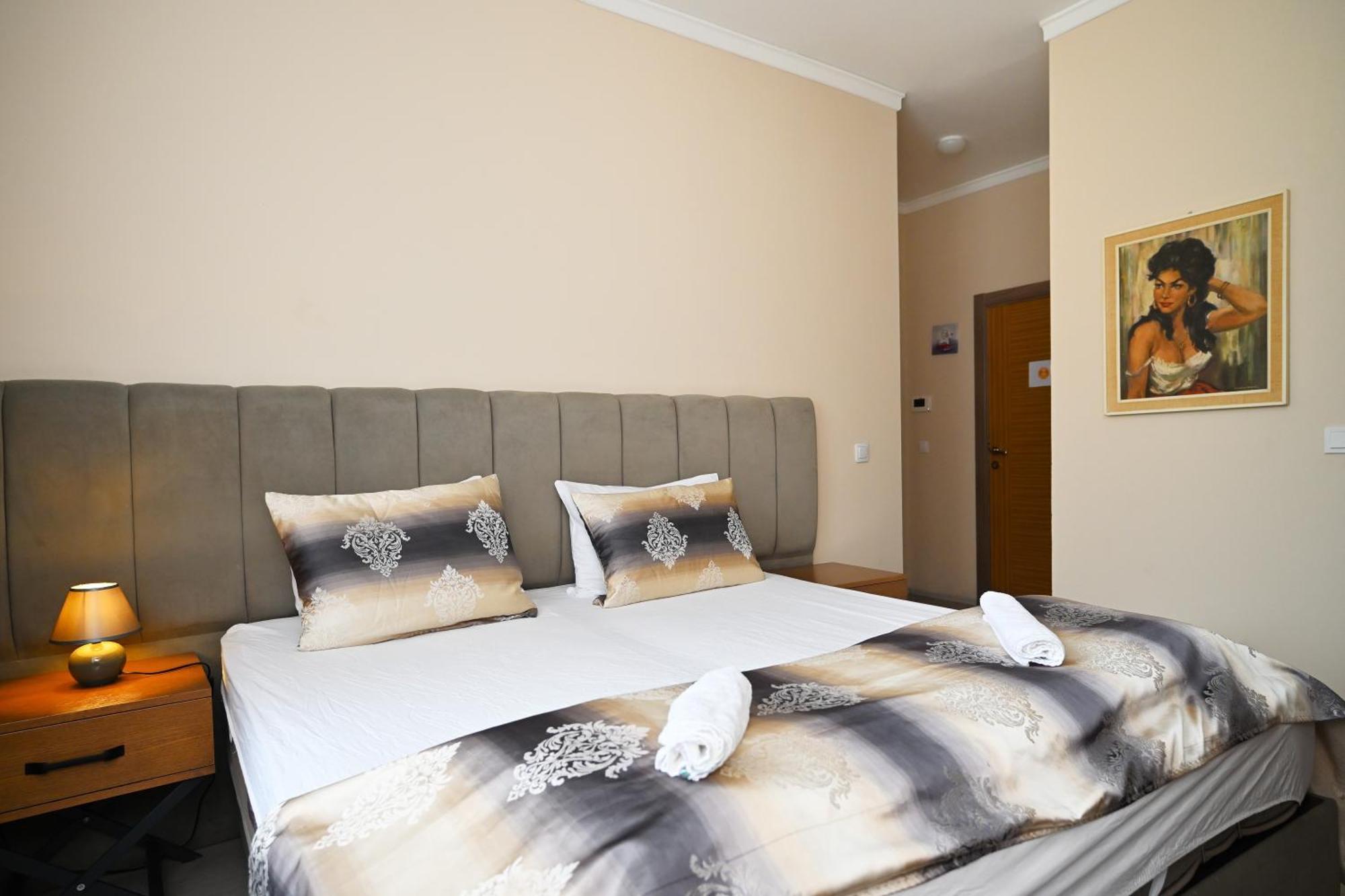 Ferienwohnung&Aparts By Kispet Group Hotels In Oberhausen Eksteriør billede