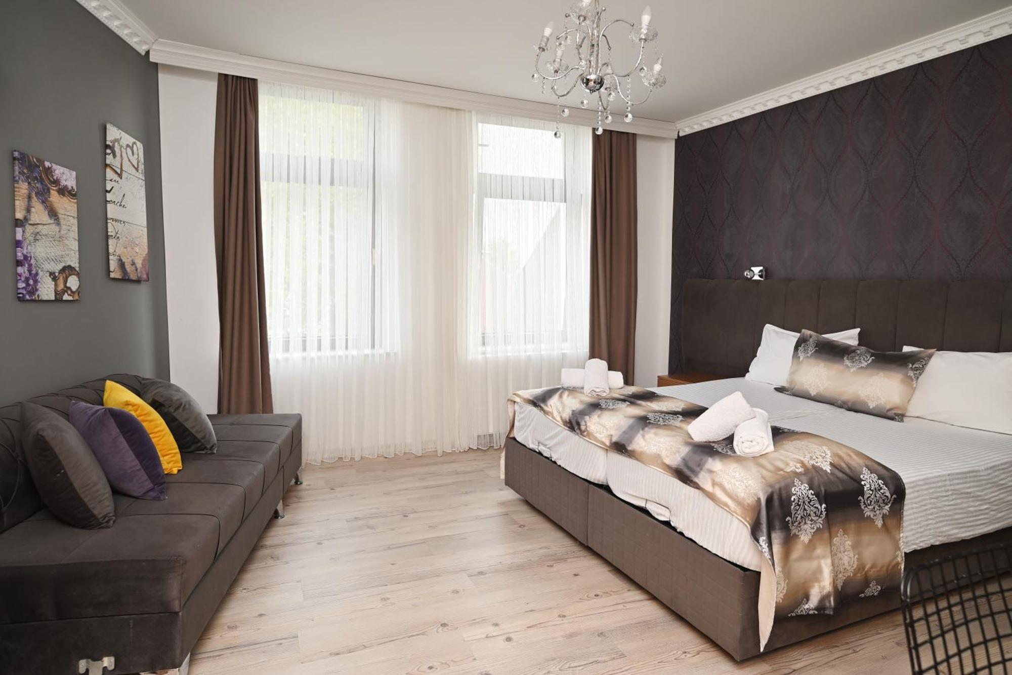 Ferienwohnung&Aparts By Kispet Group Hotels In Oberhausen Oberhausen  Eksteriør billede