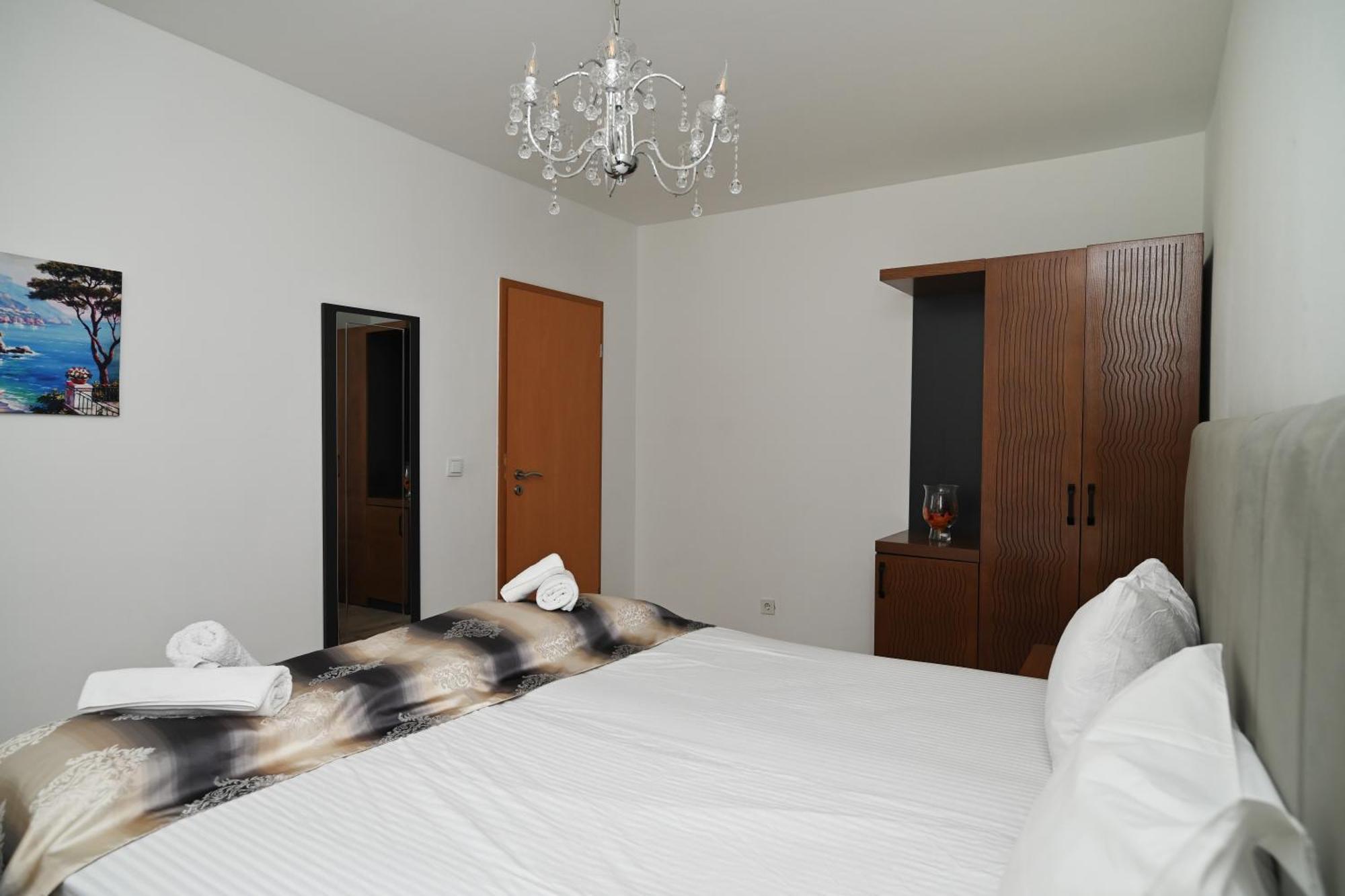 Ferienwohnung&Aparts By Kispet Group Hotels In Oberhausen Oberhausen  Eksteriør billede